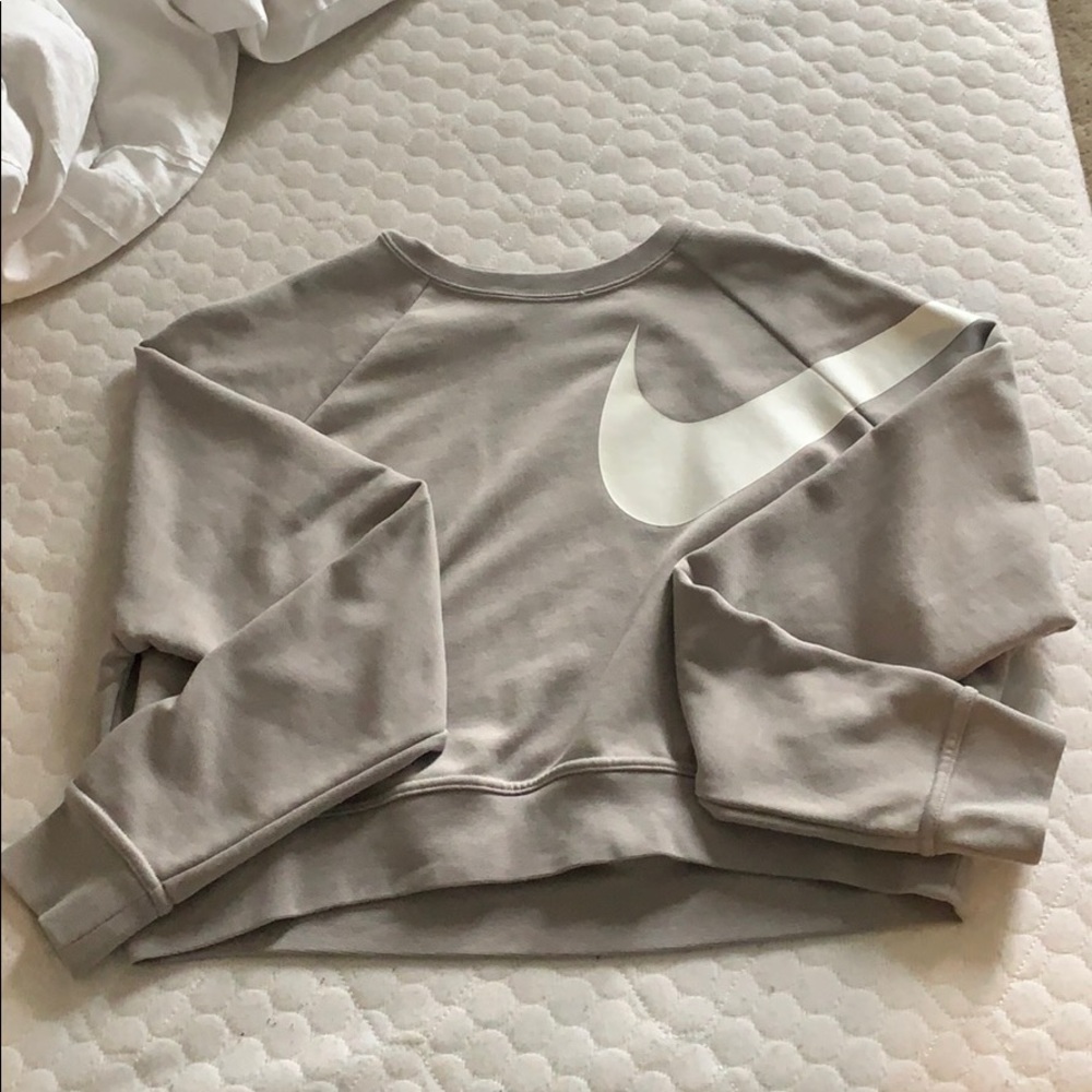 Nike Cropped Crew Neck